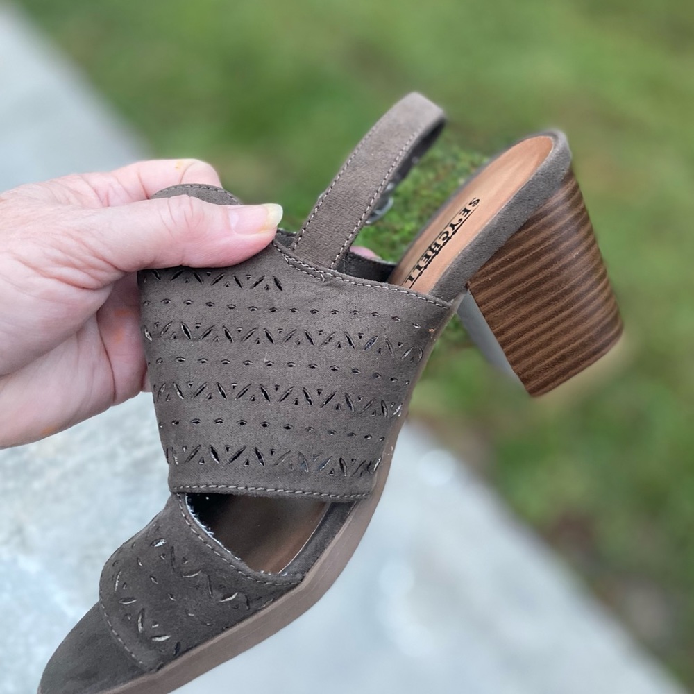 Seychelles Olive Strappy Heels - Size 6